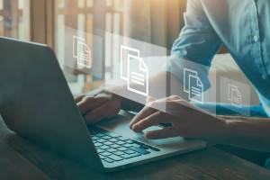 Gestion électronique des documents (GED) pour les PME : le guide pratique (+ calculateur de ROI)